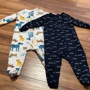 Bundle of Two 6-9Mo Carter’s Sleepers